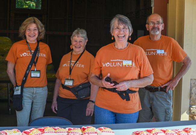 Volunteers at the 2023 Fall Family Outing helped pass out complimentary refreshments, among many other duties