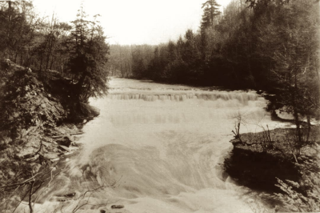 The “Big Falls” of Cuyahoga Falls seen before the construction of the dam